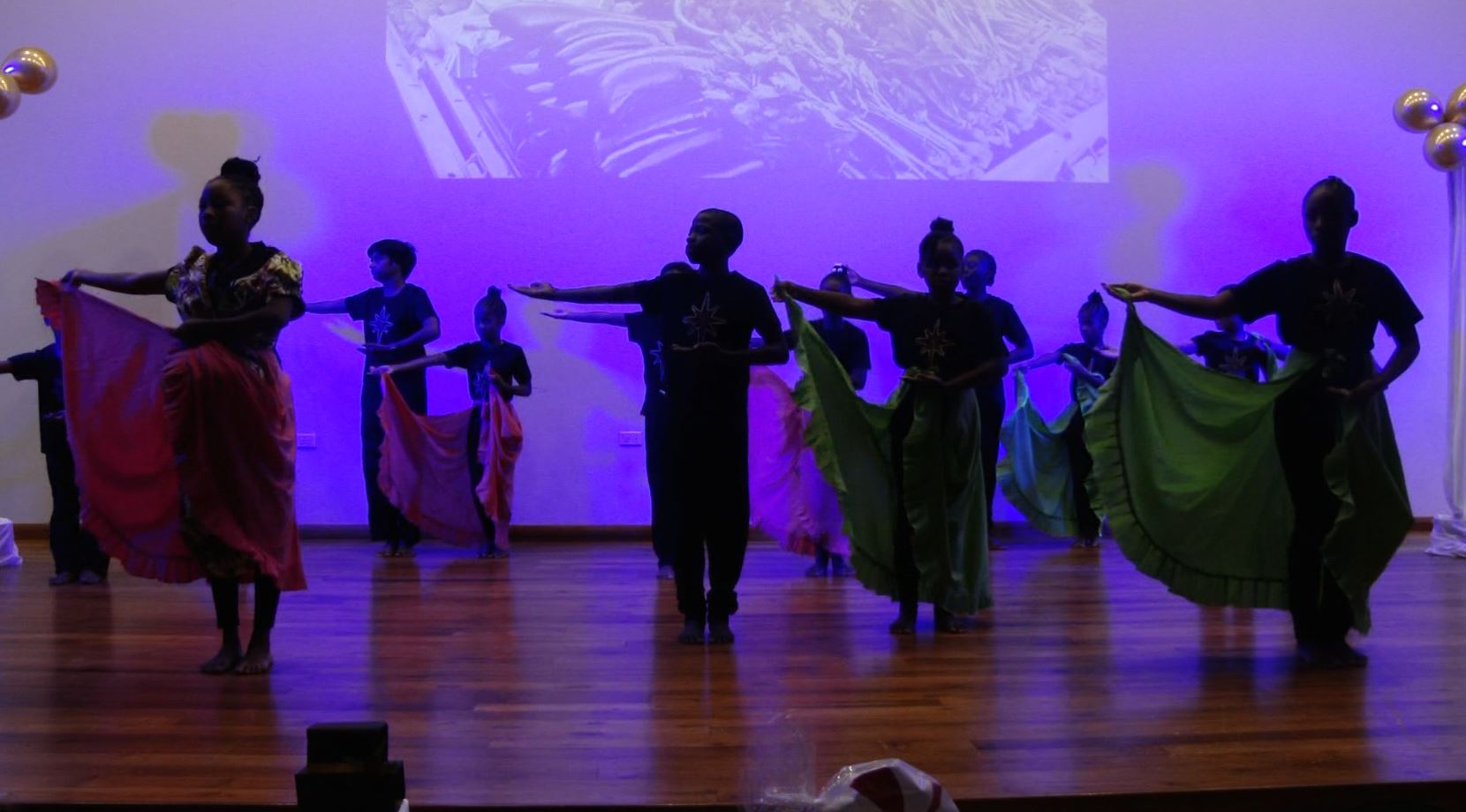 Cascade School For The Deaf Spreads Christmas Cheer Through Music And Culture
