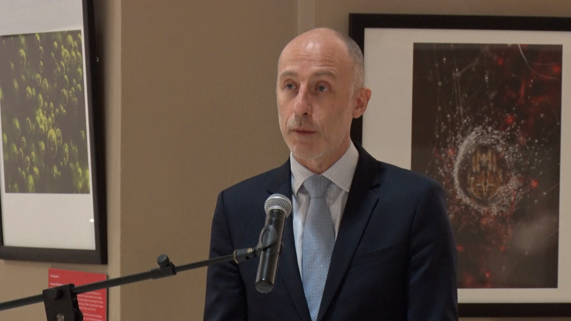 T&T Hosts Prestigious Wildlife Photographer of the Year Exhibition At Parliament Rotunda