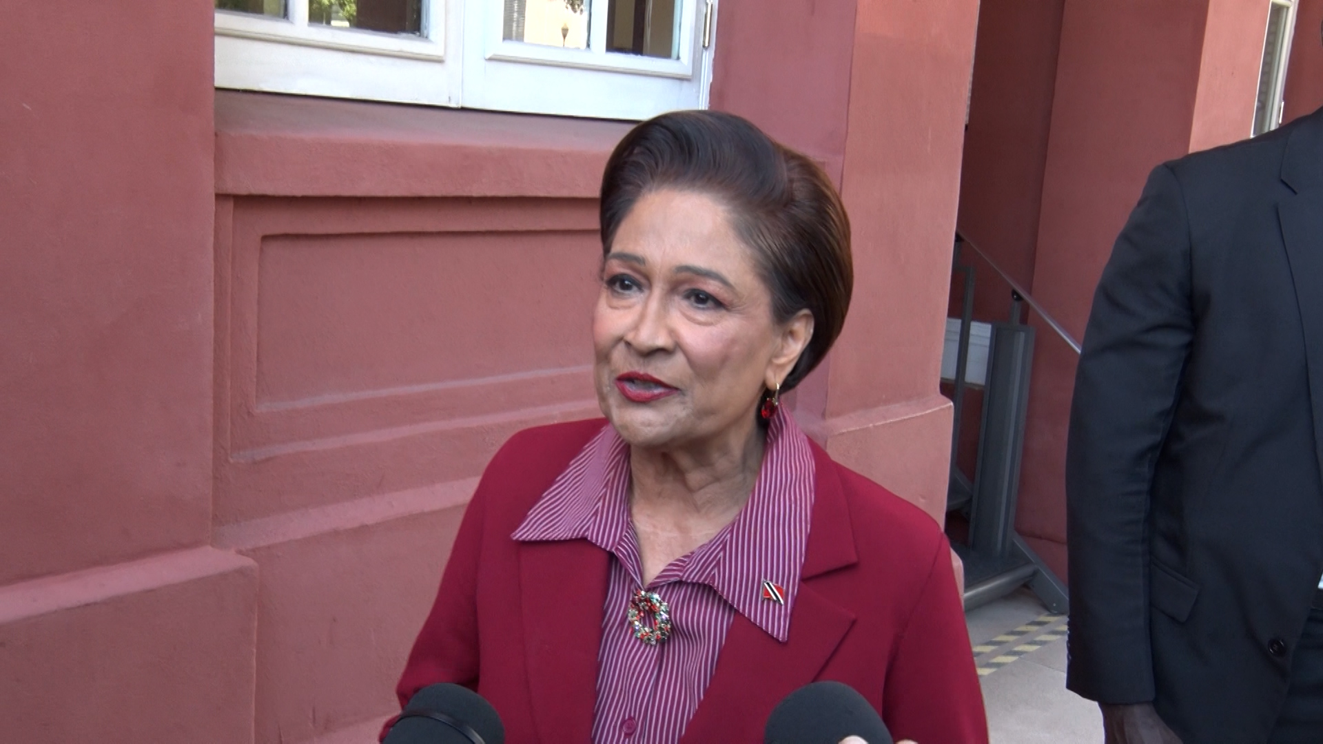 PM Persad-Bissessar Dismisses Venezuela’s Energy Threat, Backs US Partnership