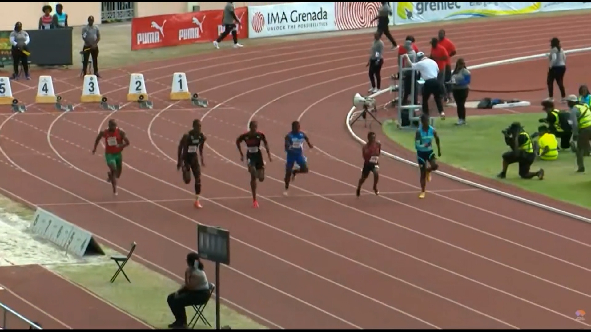 Niemeyer Secures First Medal For T&T At Carifta Games