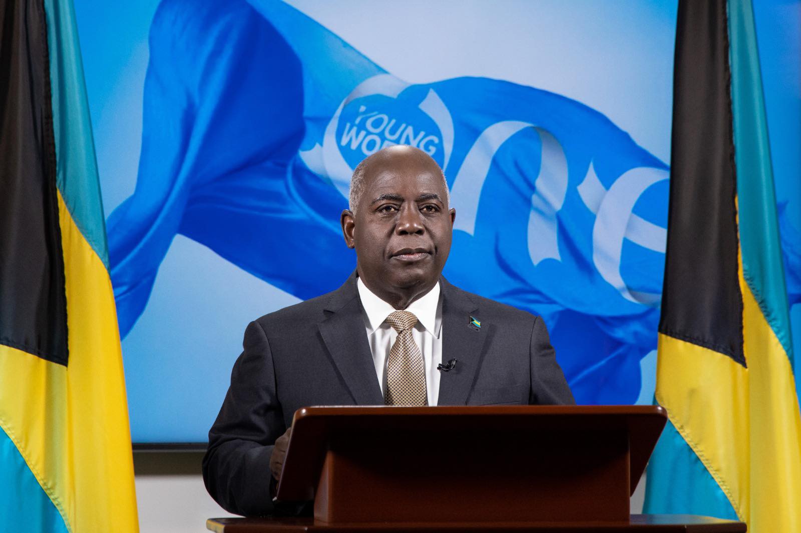 PM Kamla Persad-Bissessar SC Congratulates Bahamas’ Leader On Re-election