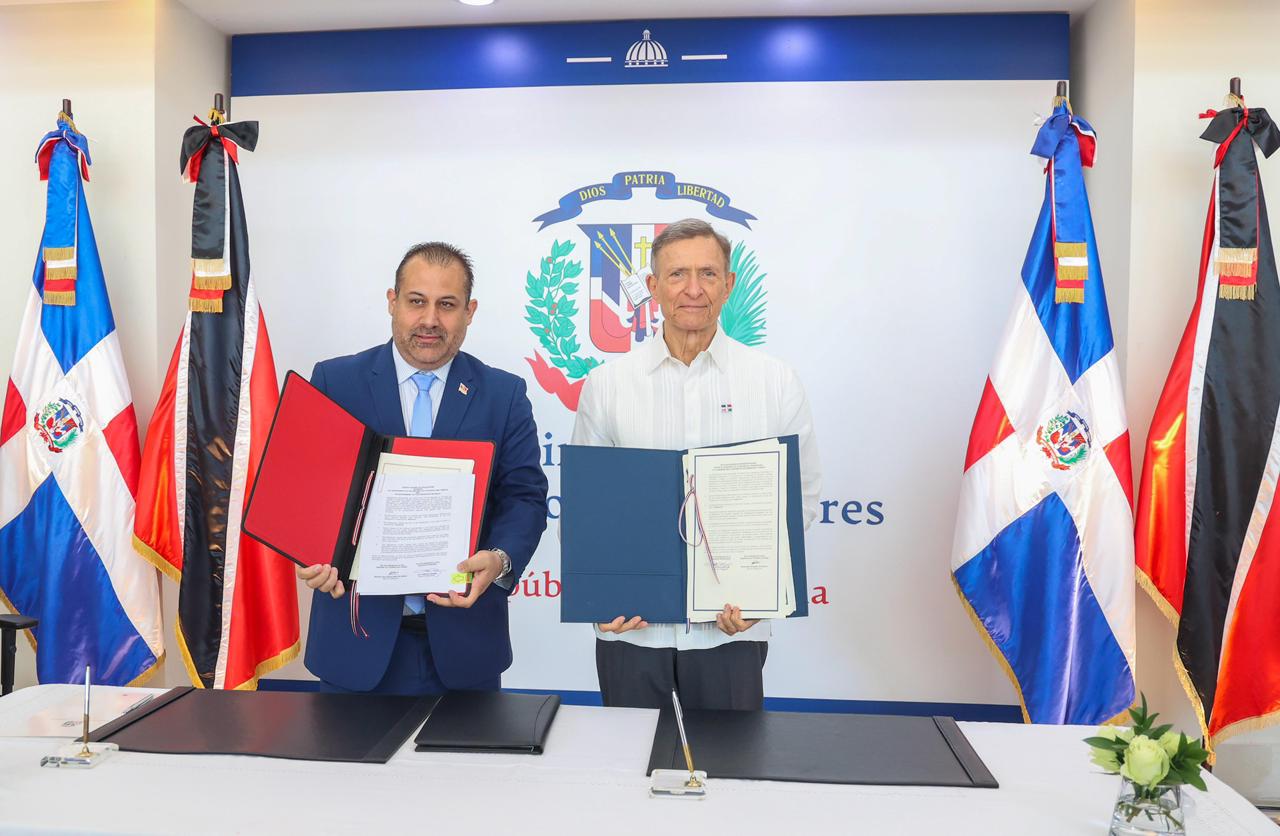 Trinidad And Tobago And Dominican Republic Sign Air Services Agreement