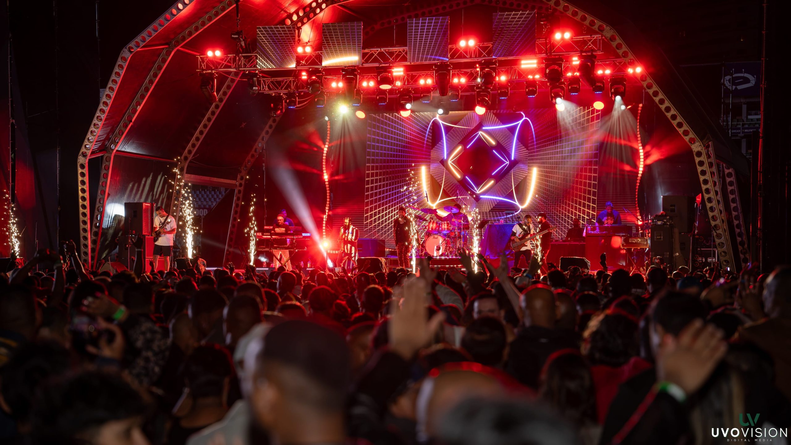 Raymond And Dil-E-Nadan Sell Out South Africa’s Chutney Fusion Festival